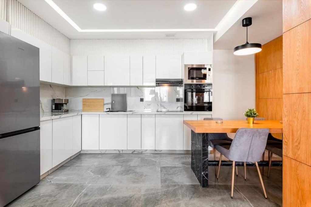 Modern And Luxurious Apartment Rabat Exterior photo